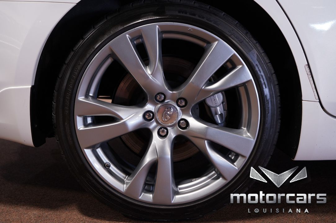 2015 INFINITI Q70L