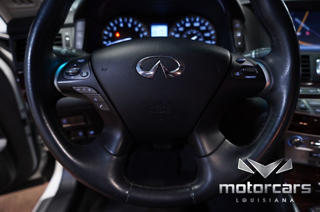 2015 INFINITI Q70L
