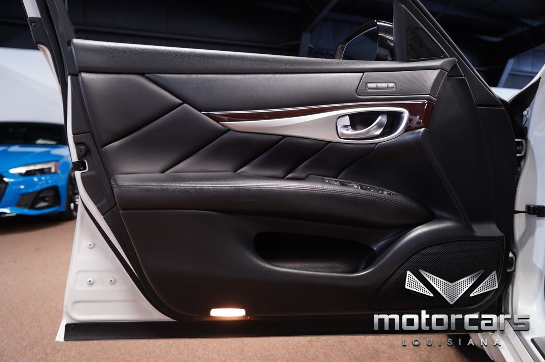 2015 INFINITI Q70L