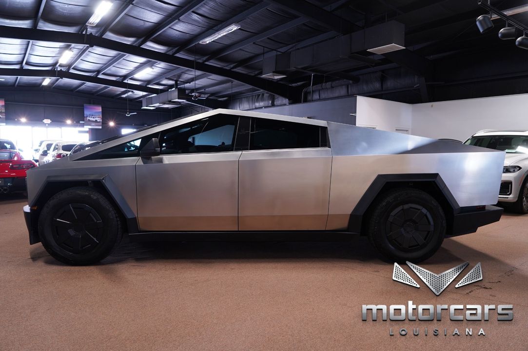 2024 Tesla Cybertruck