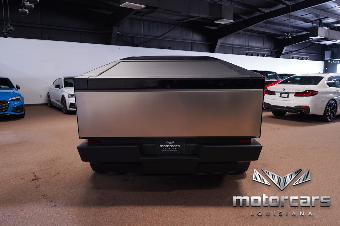 2024 Tesla Cybertruck