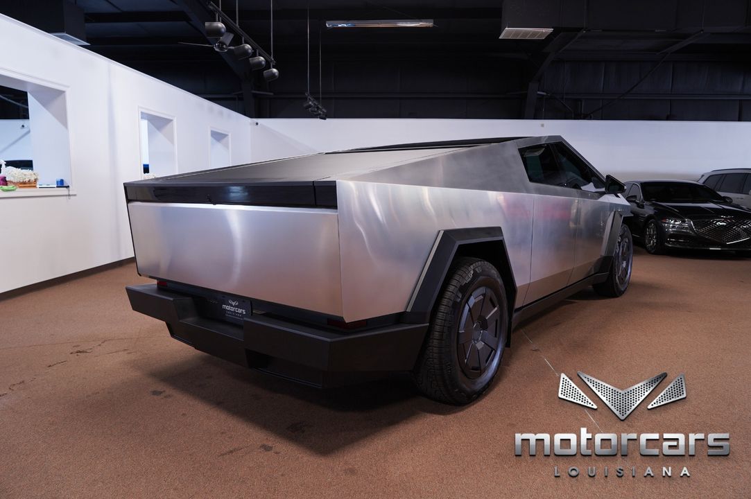 2024 Tesla Cybertruck
