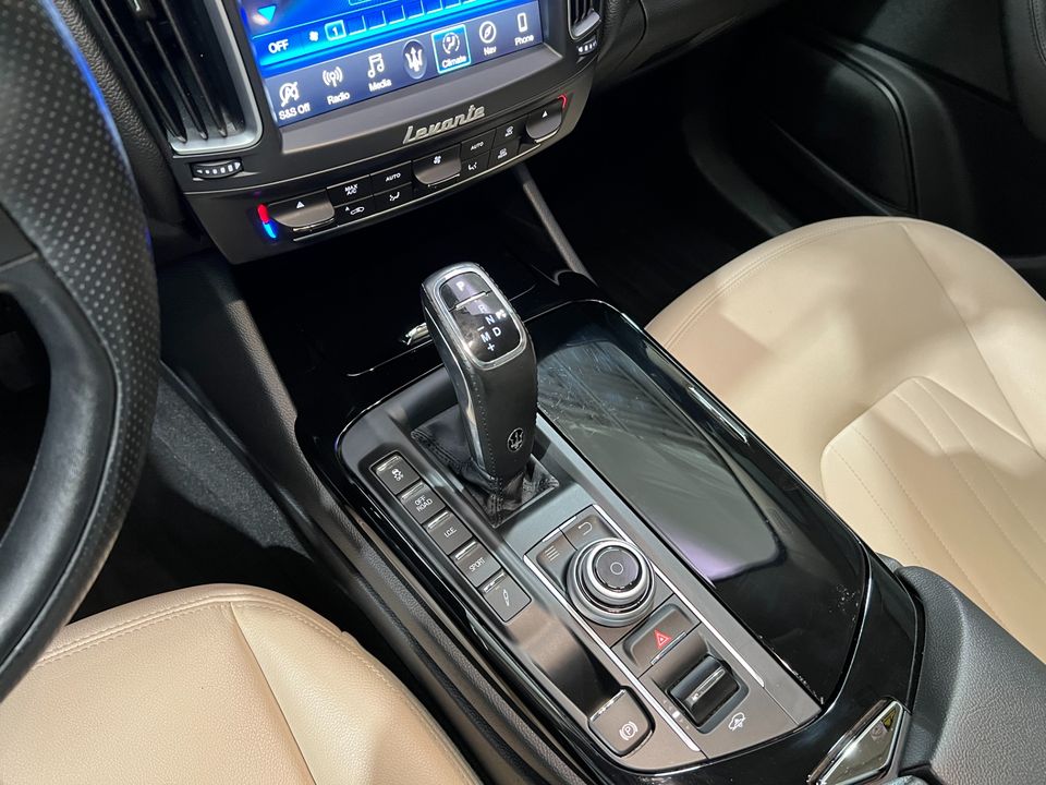 2020 Maserati Levante