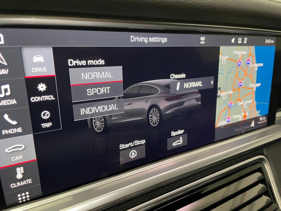 2018 Porsche Panamera 4