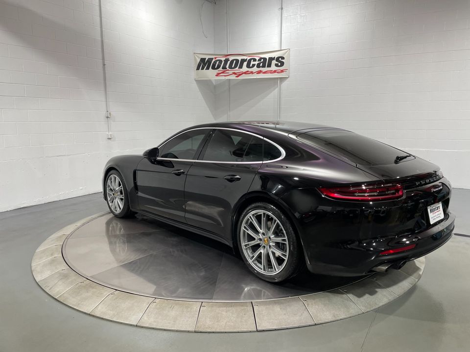 2018 Porsche Panamera 4