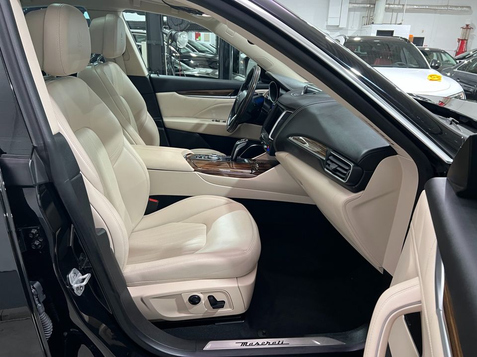 2020 Maserati Levante
