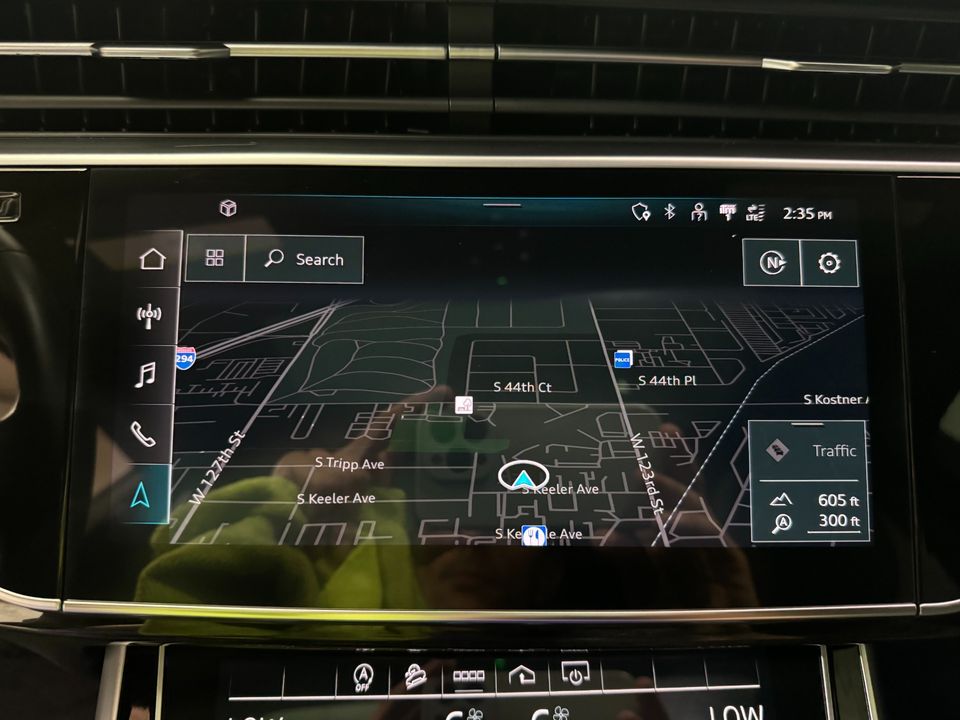 2023 Audi Q8