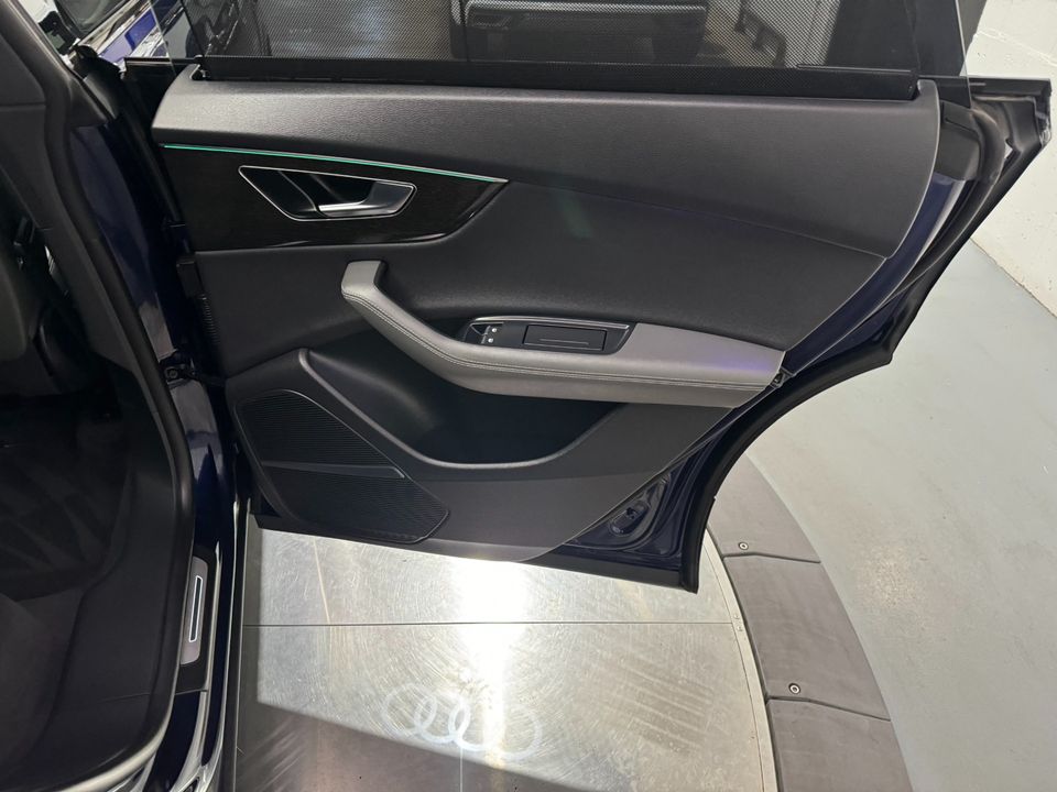 2023 Audi Q8