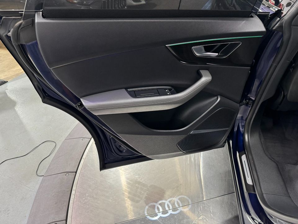 2023 Audi Q8