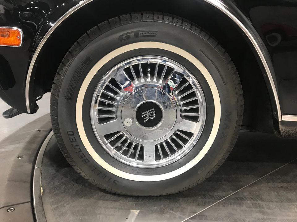 1985 ROLLS ROYCE CORNICHE