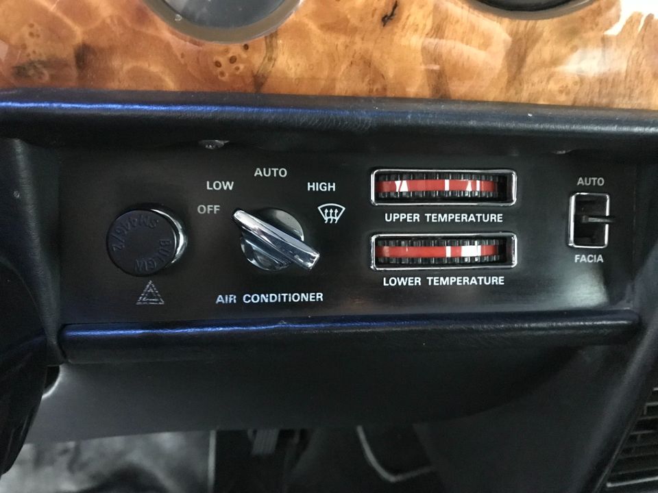 1985 ROLLS ROYCE CORNICHE