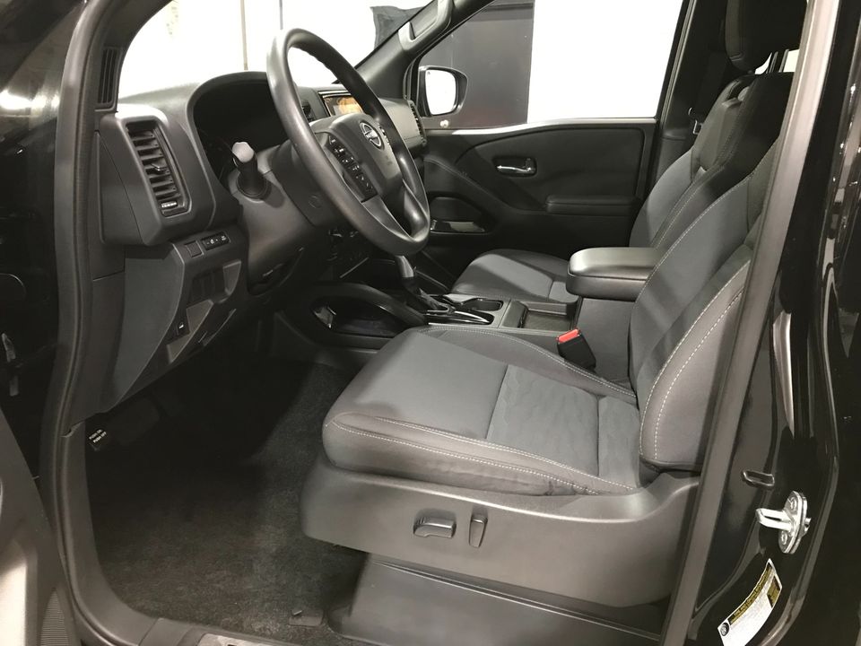 2023 Nissan Frontier