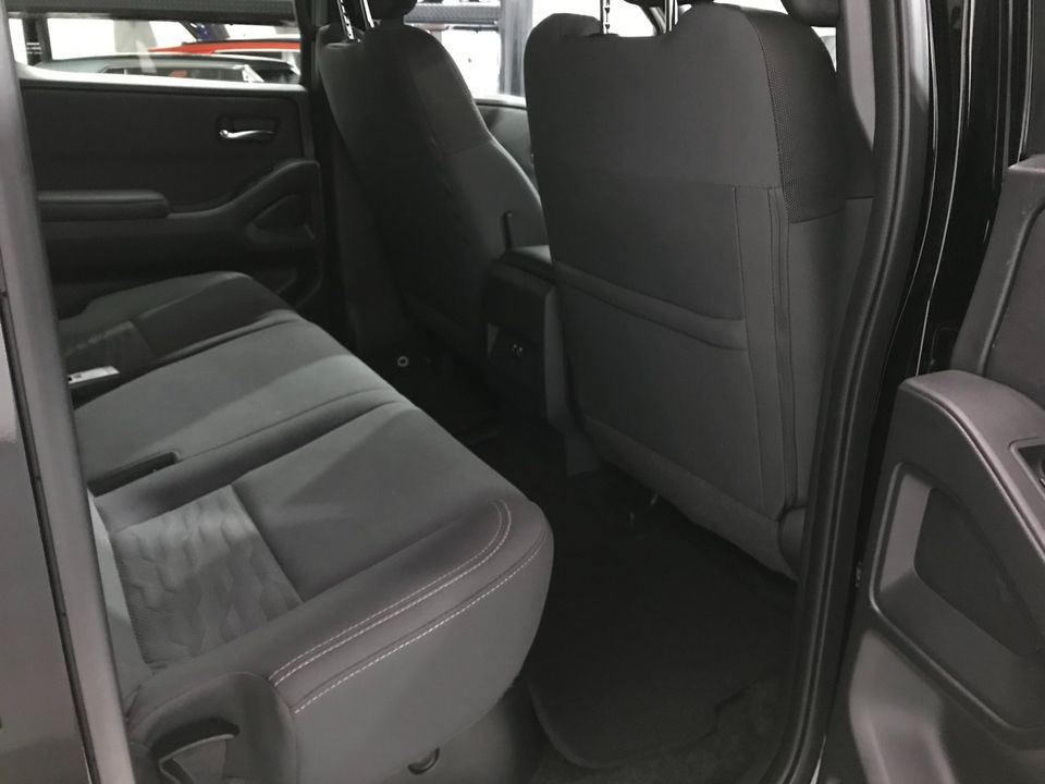 2023 Nissan Frontier