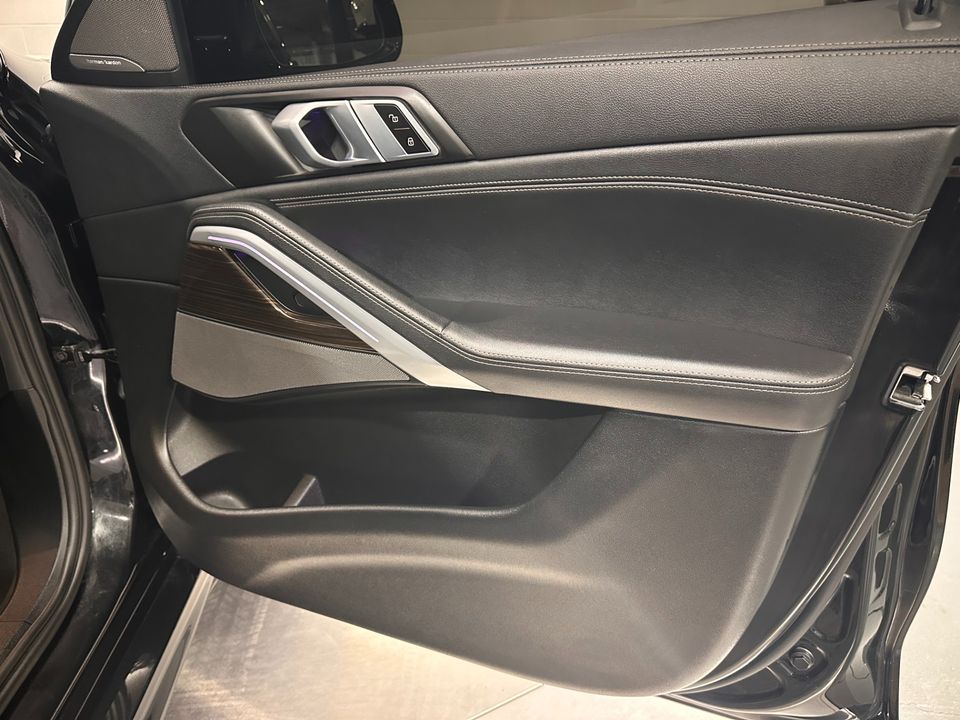 2023 BMW X6 M SPORT
