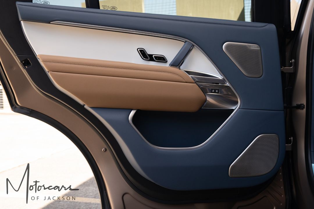 2023 Land Rover LWB Range Rover