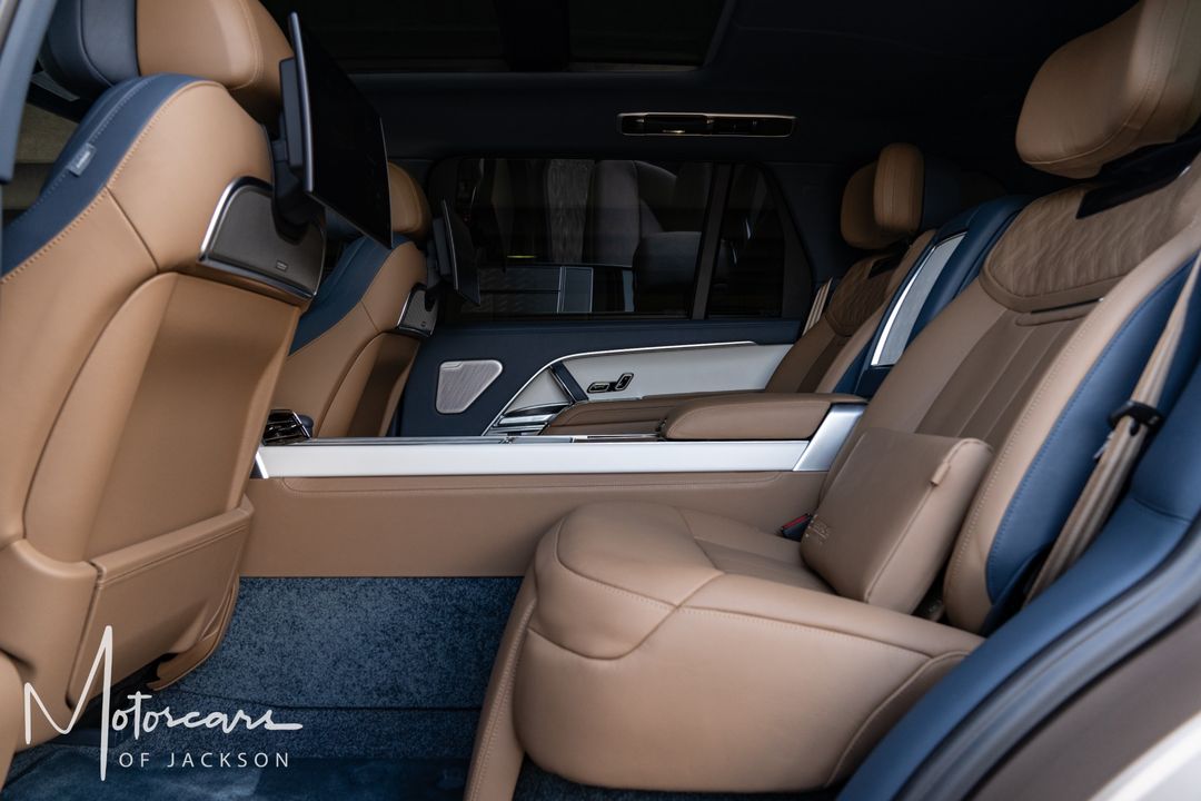 2023 Land Rover LWB Range Rover