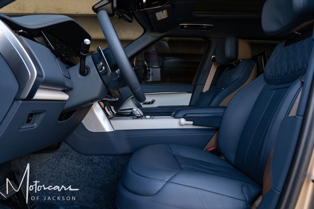 2023 Land Rover LWB Range Rover