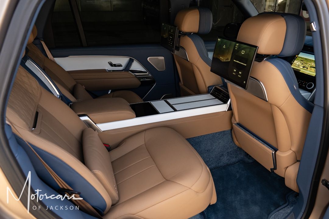 2023 Land Rover LWB Range Rover