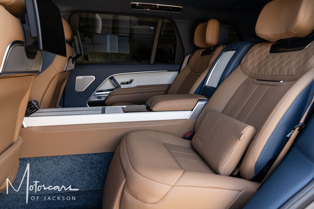 2023 Land Rover LWB Range Rover
