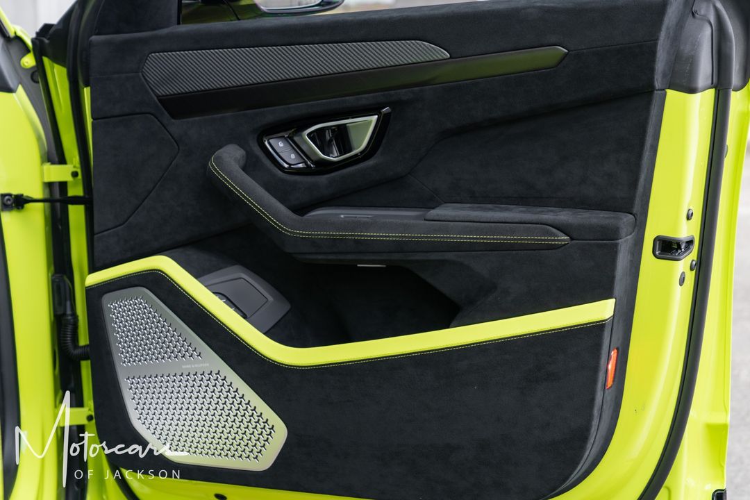 2023 Lamborghini Urus