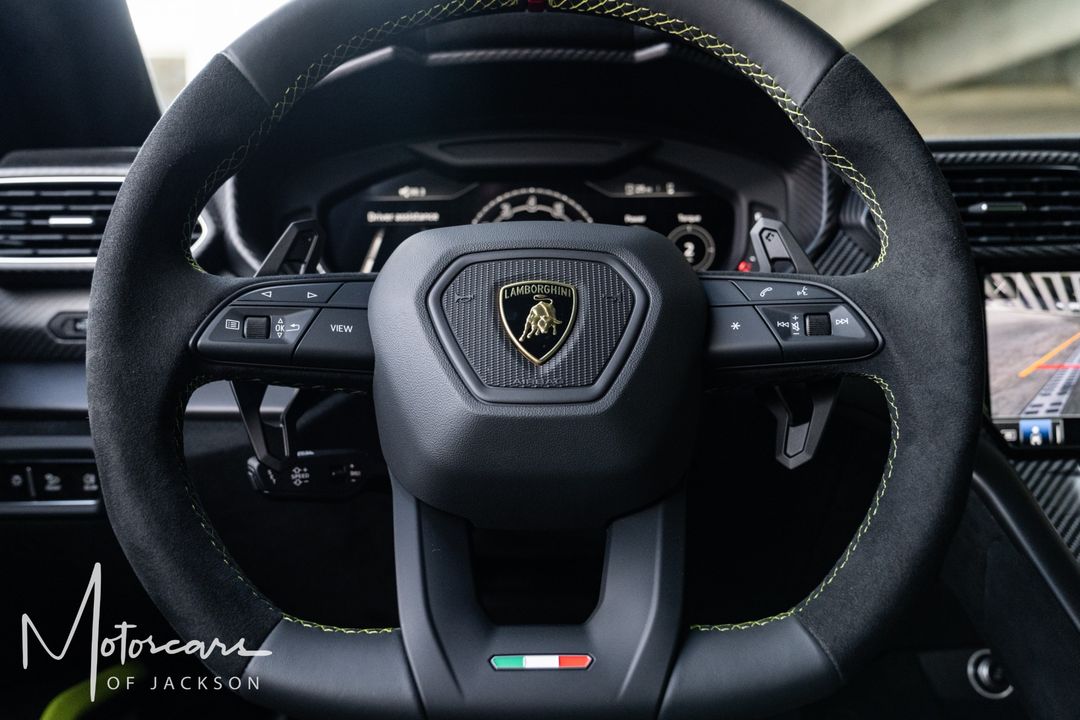 2023 Lamborghini Urus