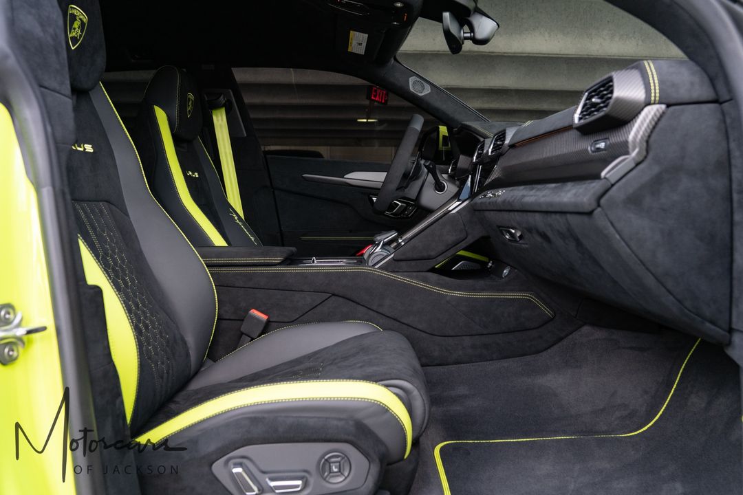 2023 Lamborghini Urus