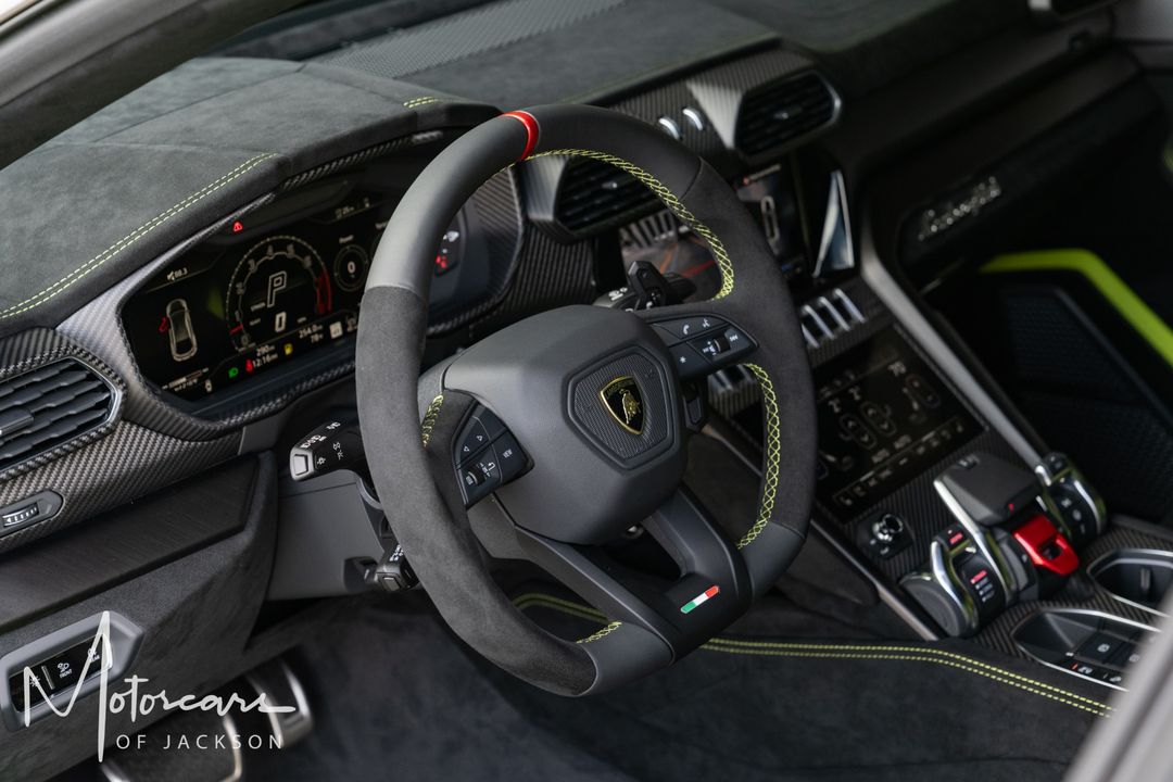2023 Lamborghini Urus