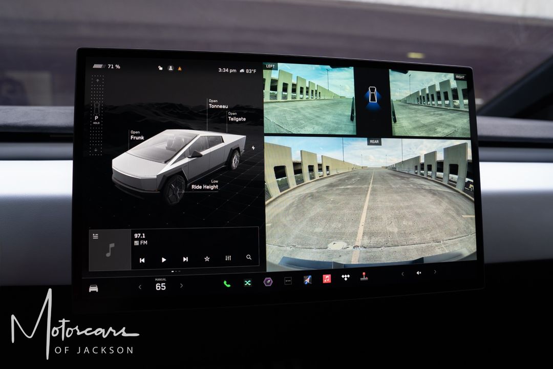 2024 Tesla Cybertruck