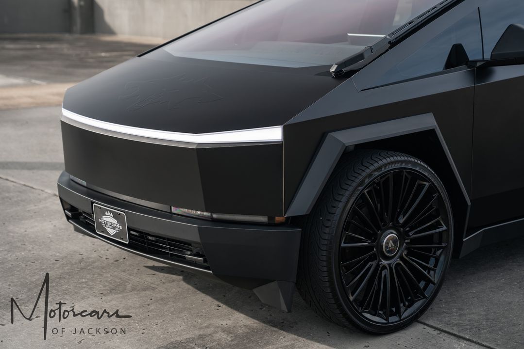 2024 Tesla Cybertruck