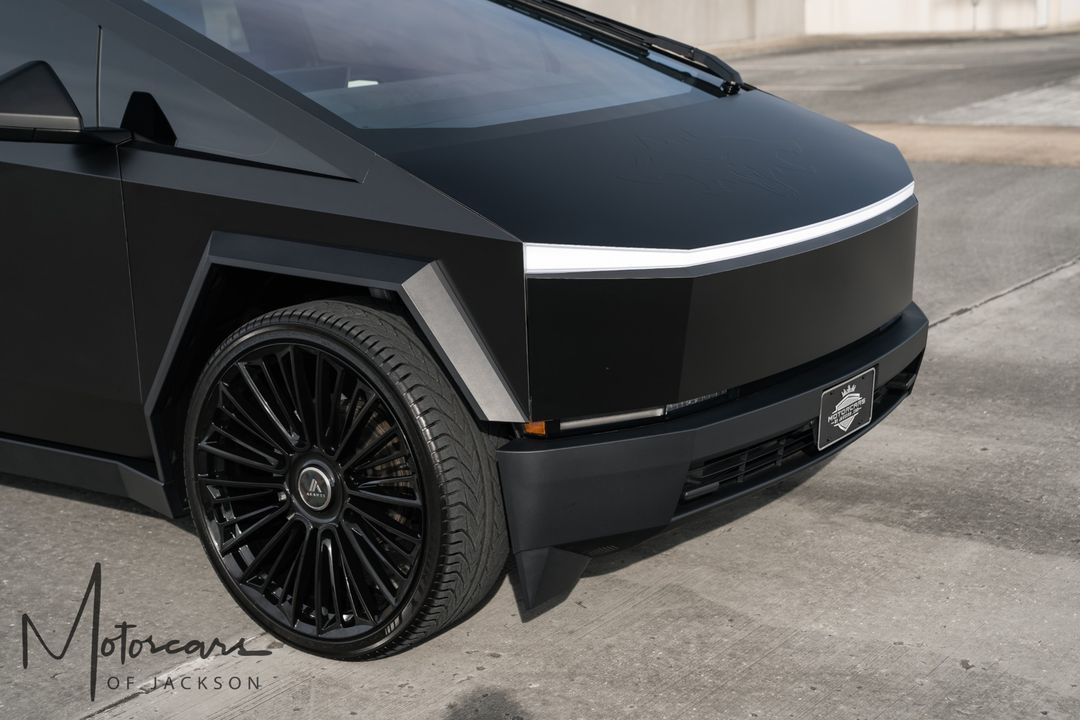 2024 Tesla Cybertruck