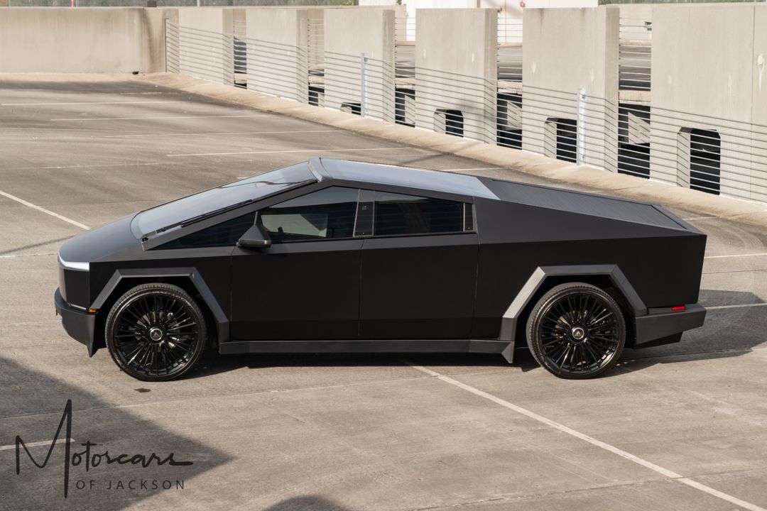 2024 Tesla Cybertruck