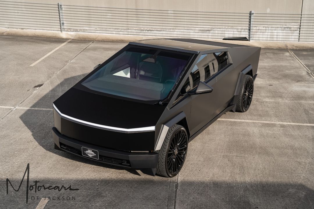 2024 Tesla Cybertruck