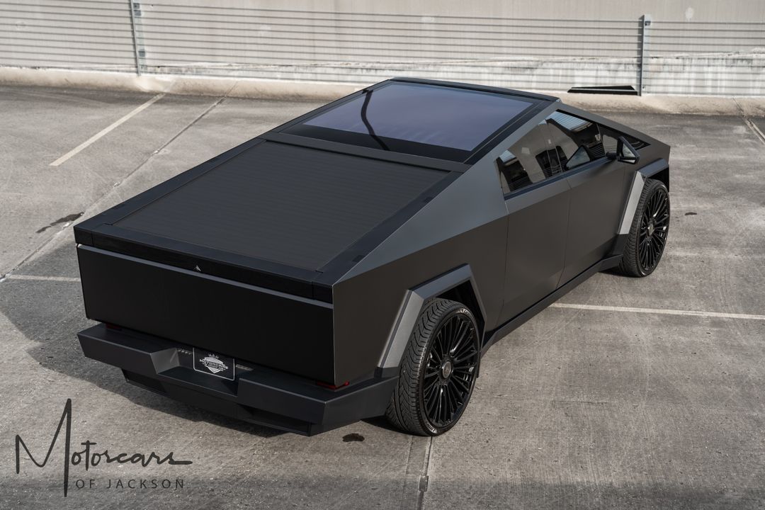 2024 Tesla Cybertruck