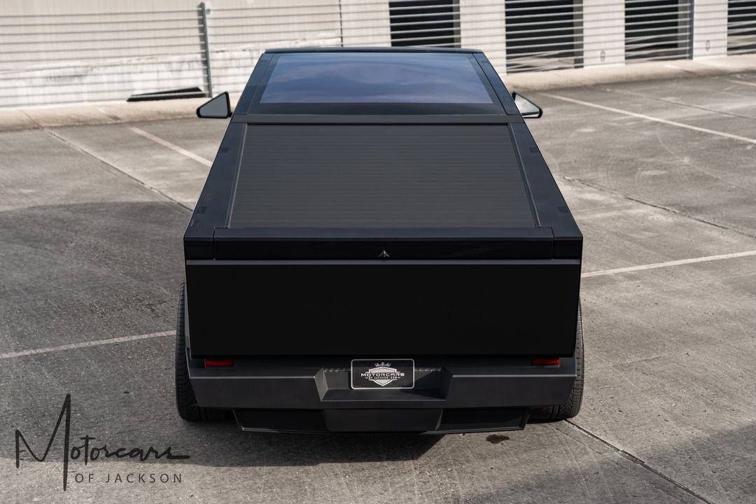 2024 Tesla Cybertruck