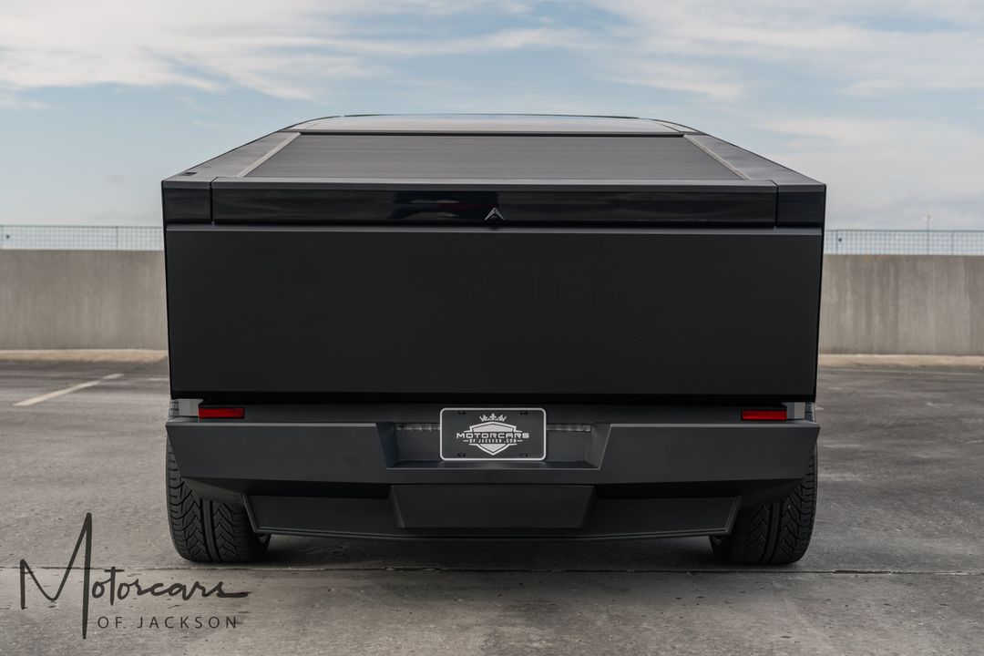 2024 Tesla Cybertruck