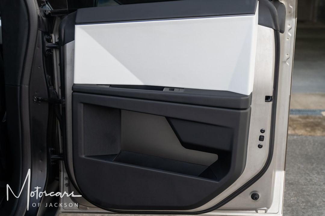 2024 Tesla Cybertruck