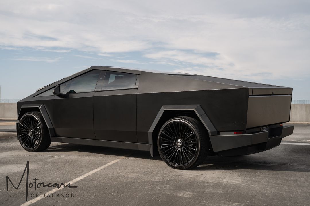 2024 Tesla Cybertruck