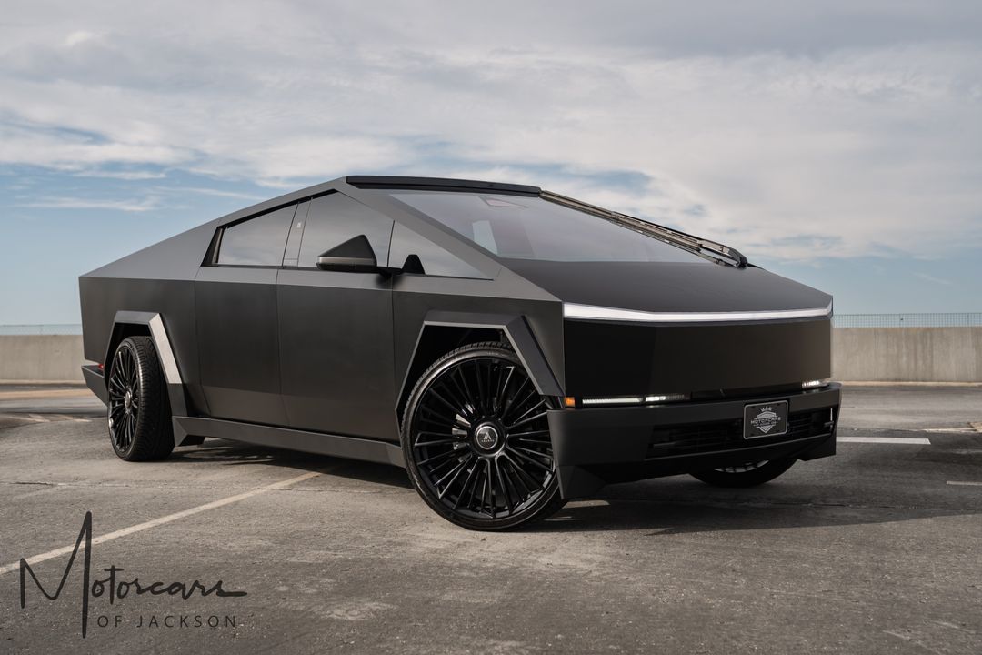 2024 Tesla Cybertruck
