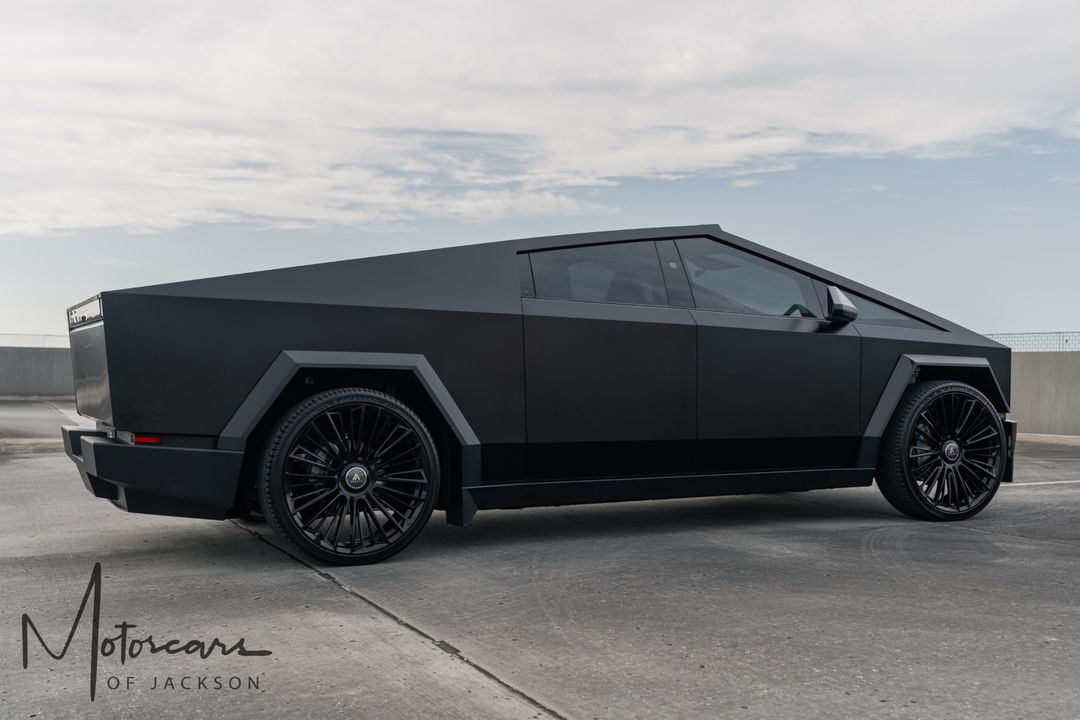 2024 Tesla Cybertruck