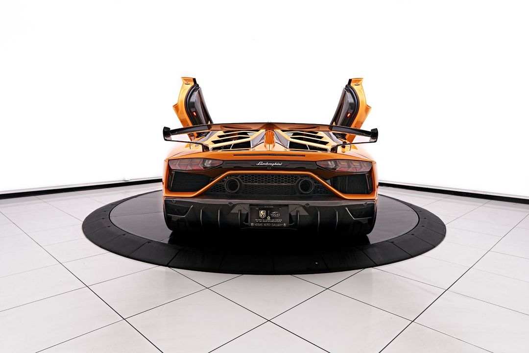 2021 Lamborghini Aventador SVJ