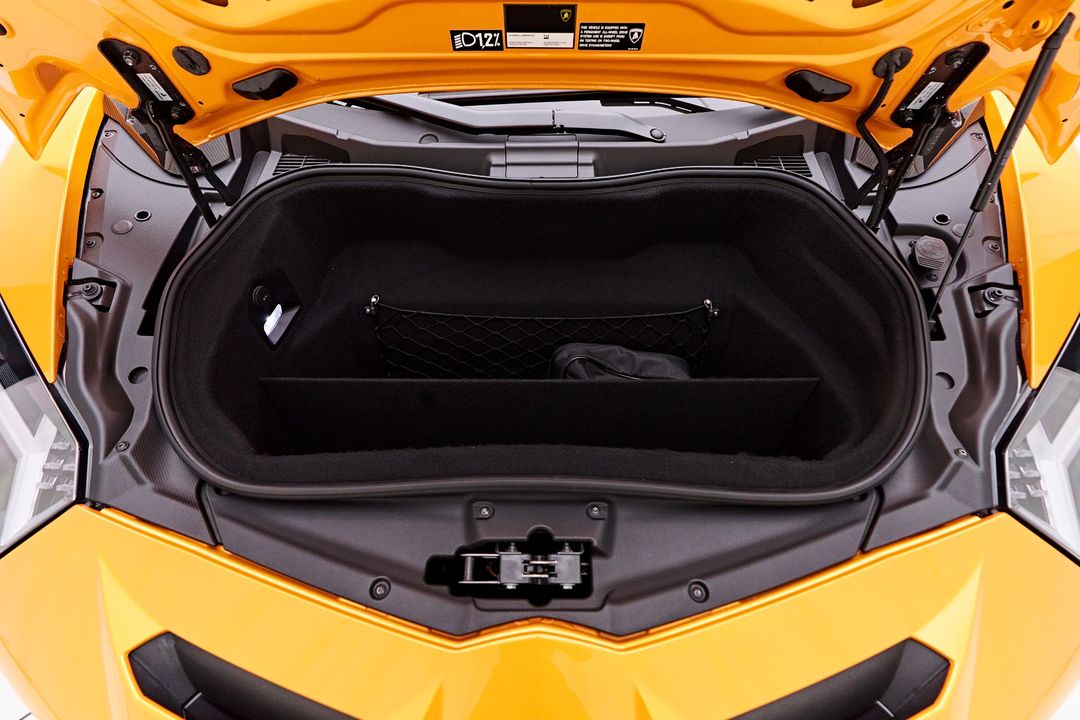 2021 Lamborghini Aventador SVJ