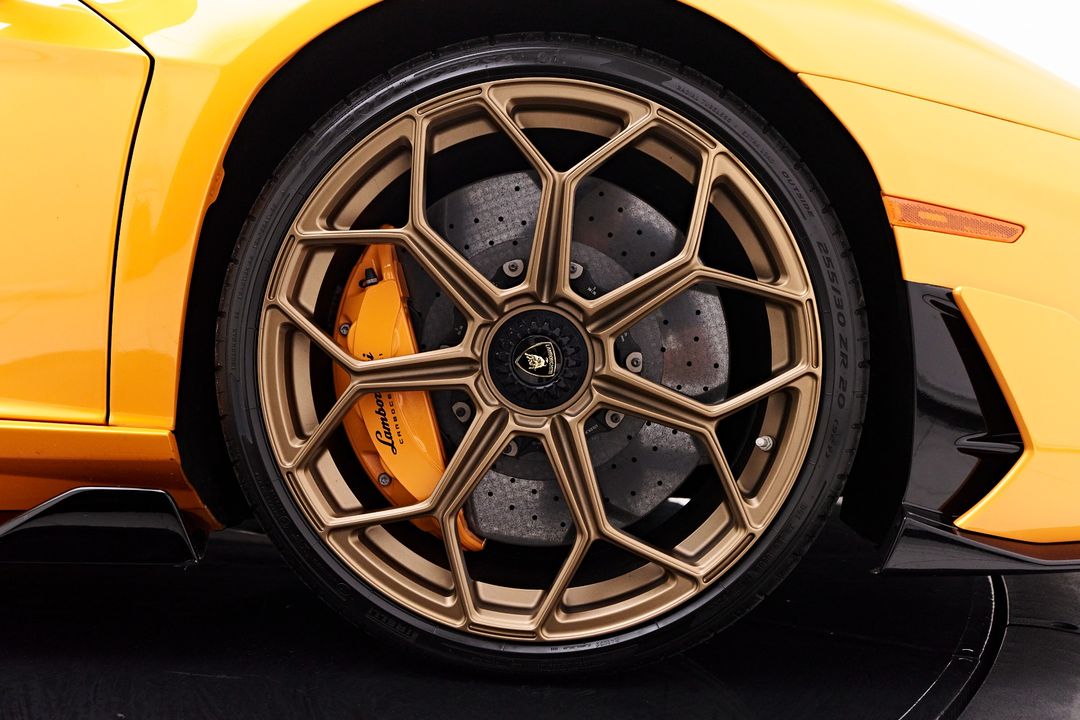 2021 Lamborghini Aventador SVJ
