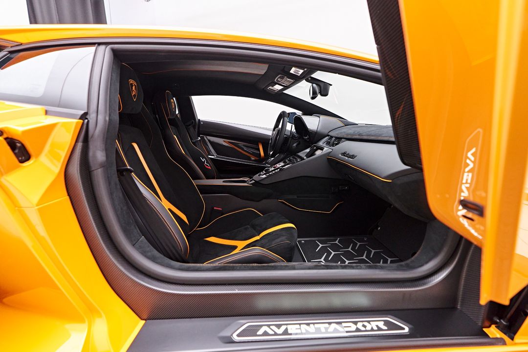 2021 Lamborghini Aventador SVJ