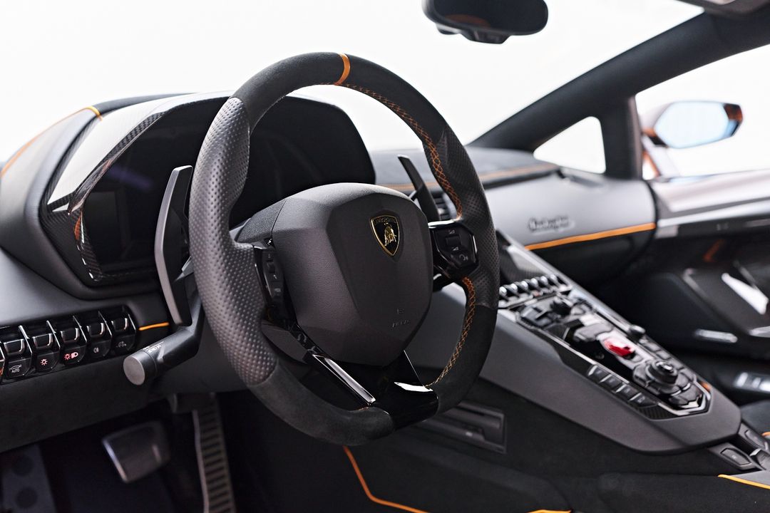 2021 Lamborghini Aventador SVJ