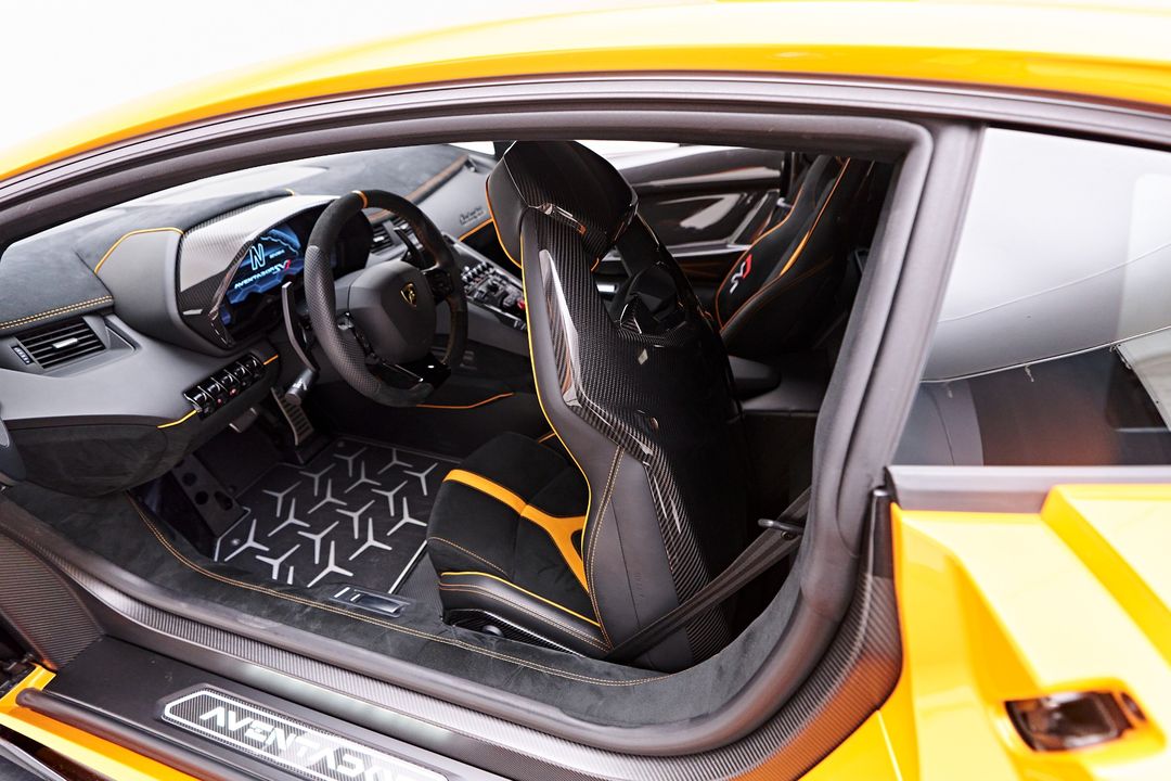2021 Lamborghini Aventador SVJ