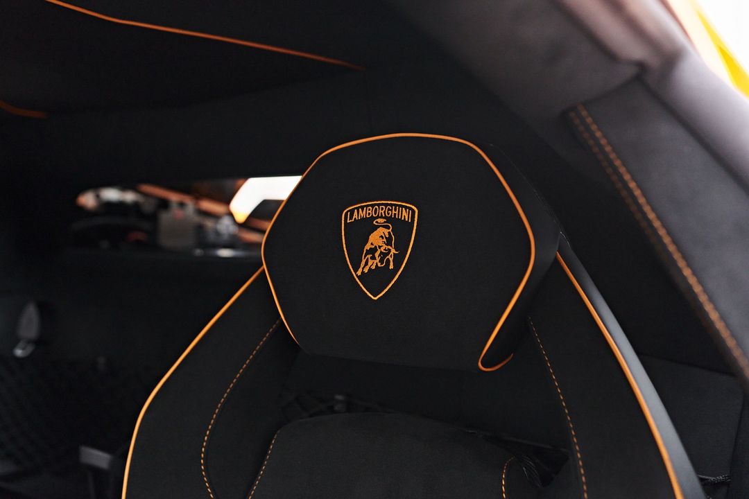 2021 Lamborghini Aventador SVJ