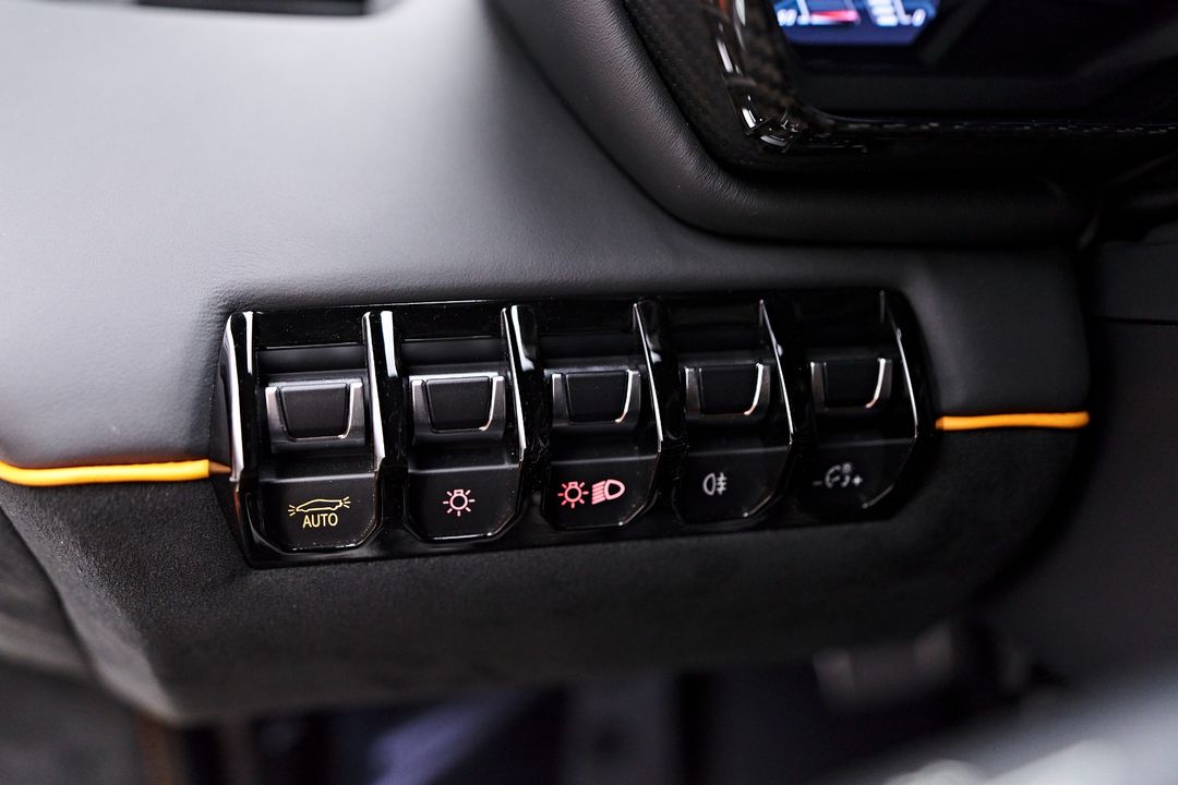 2021 Lamborghini Aventador SVJ