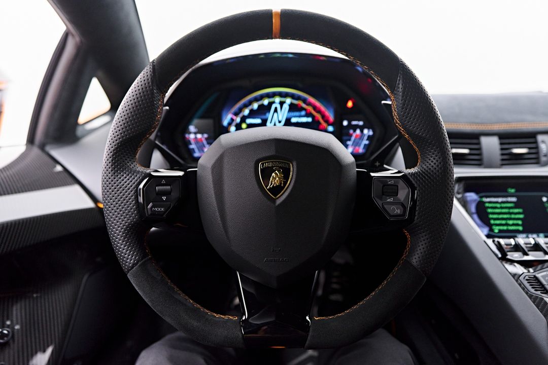 2021 Lamborghini Aventador SVJ
