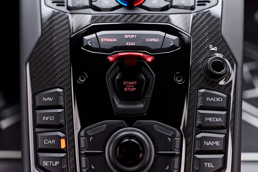 2021 Lamborghini Aventador SVJ