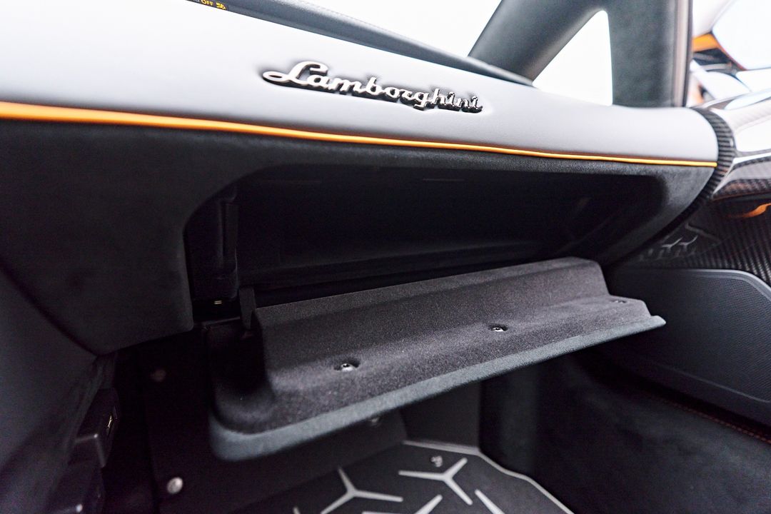 2021 Lamborghini Aventador SVJ